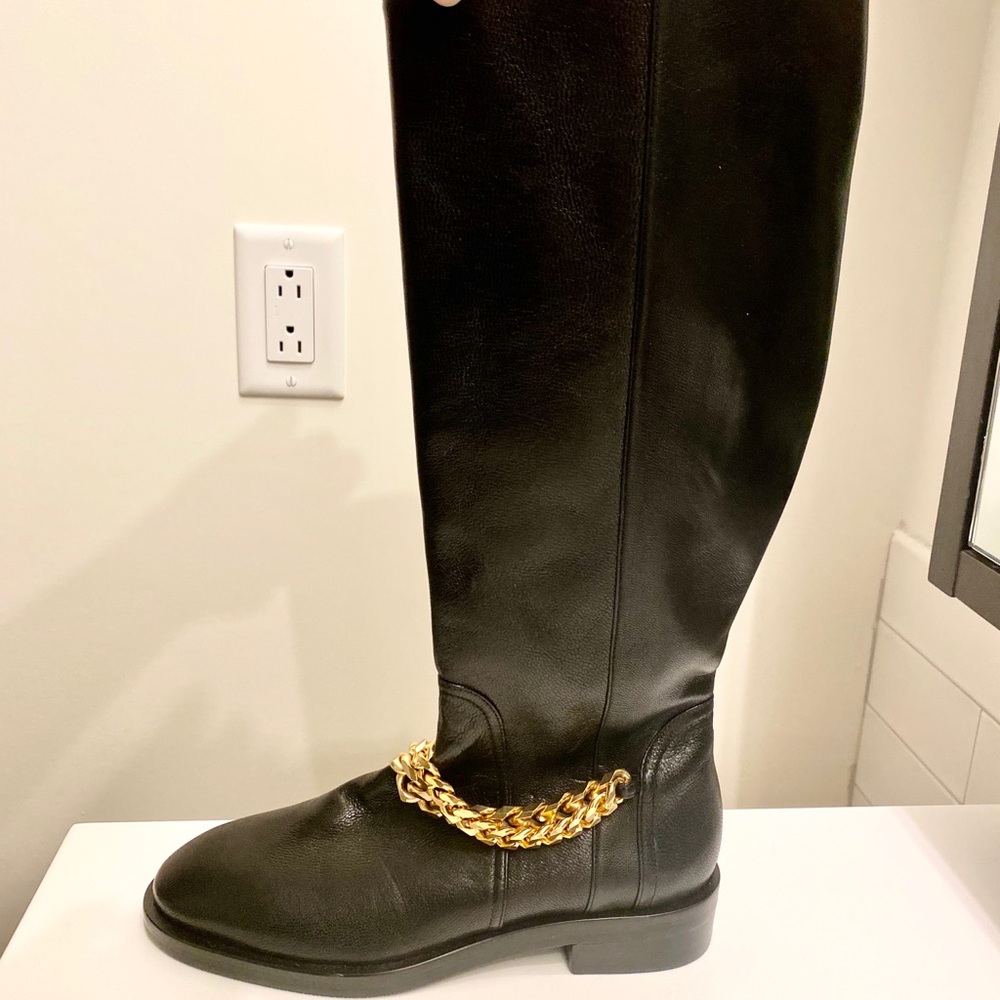 **NEW** Stuart Weitzman Tall Leather Boots